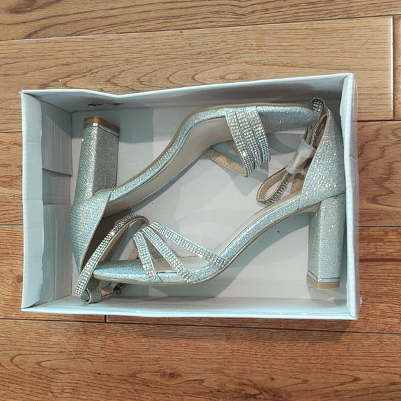 Formal Shoes from SHEIN - Picture 2 of 6